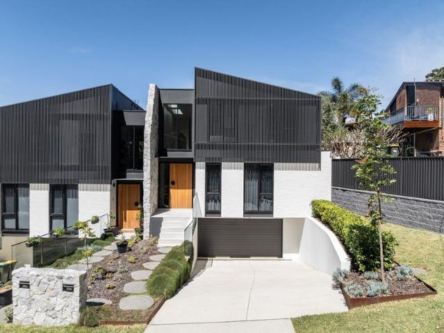 Duplex for sale in Thirroul, Wollongong City Council