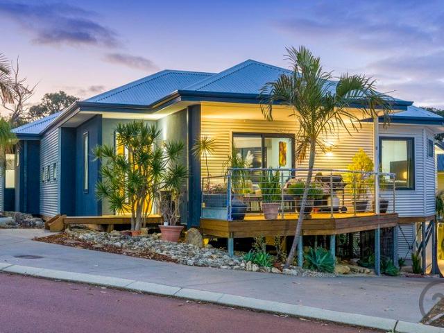 House for sale in Parklands, Western Australia