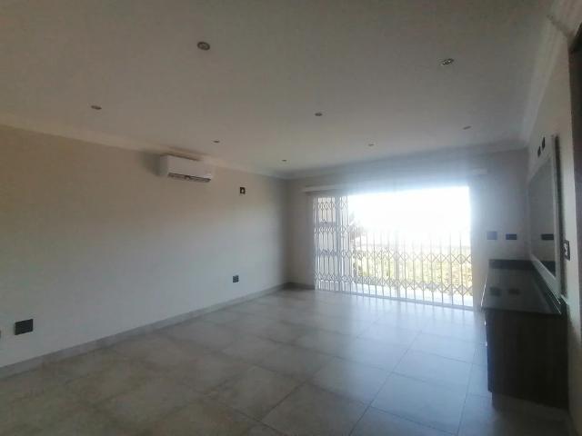 Apartment for sale in Umdloti, Kwazulu-natal