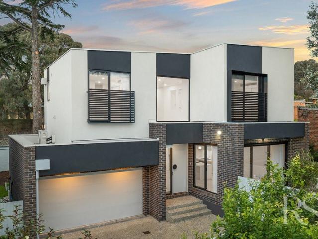 Townhouse for sale in Camerons Creek, Victoria