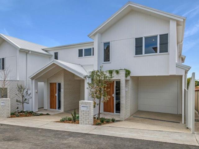 Townhouse for sale in Ambergate, New South Wales