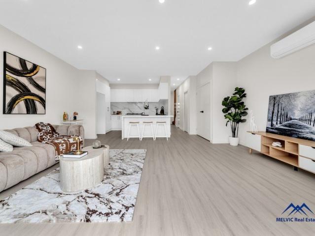 Townhouse for sale in Camerons Creek, Victoria