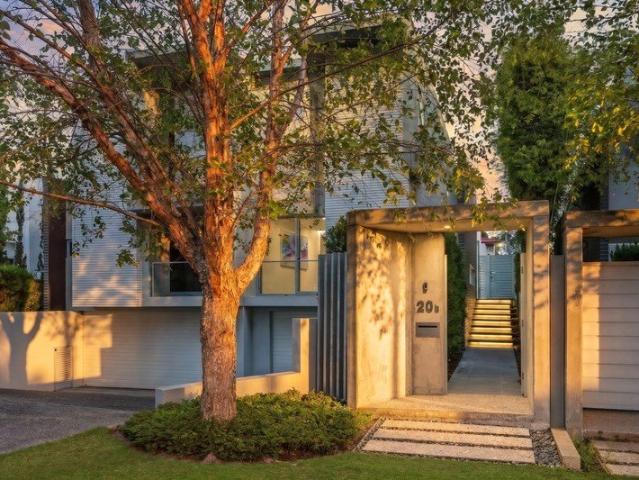 Duplex for sale in Southport, Gold Coast City