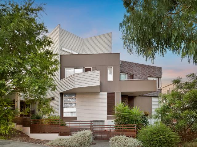 Apartment for sale in Camerons Creek, Victoria