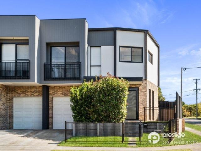 Townhouse for sale in Sydney, New South Wales