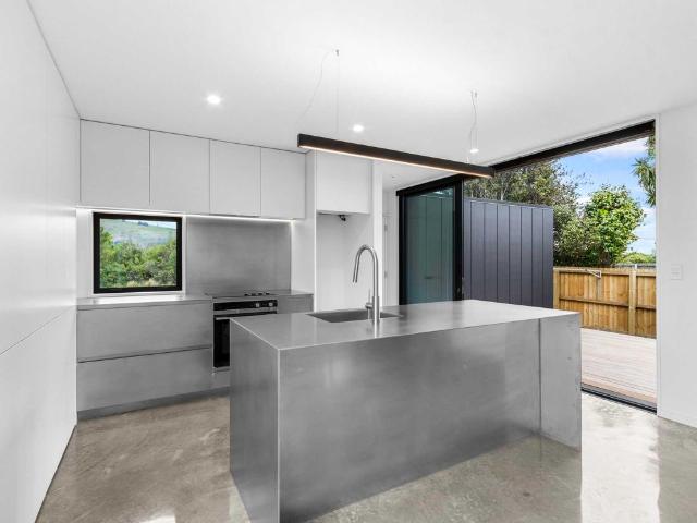 Townhouse for rent in Woolston, Christchurch