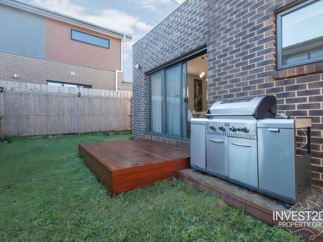 Townhouse for sale in Camerons Creek, Victoria
