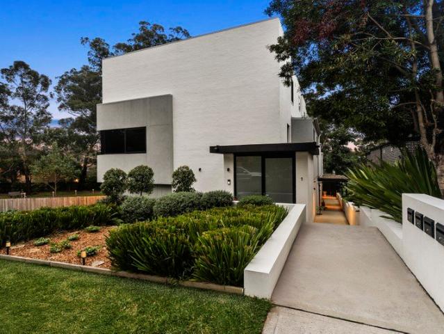Townhouse for sale in Sutherland, New South Wales