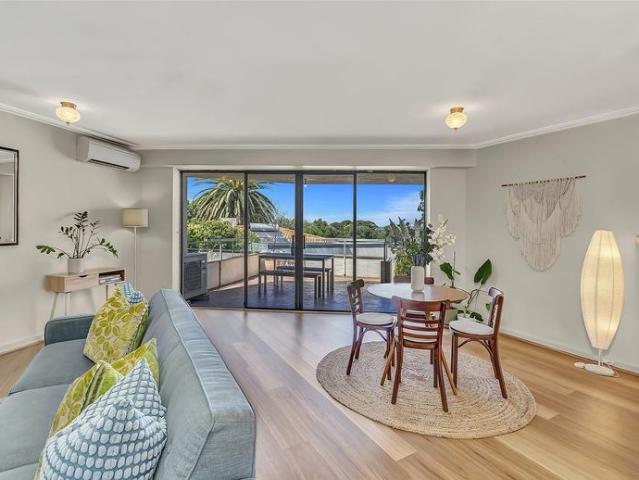 Townhouse for rent in South Perth, City of South Perth