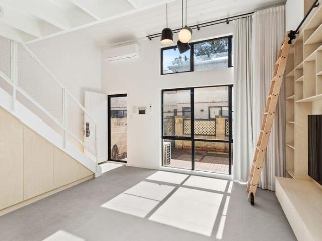 Townhouse for rent in Highgate, Western Australia