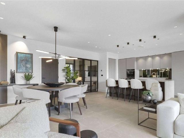 Apartment for rent in Fulshaw Park, Wilmslow