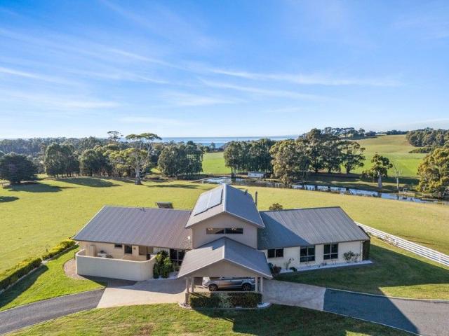 House for sale in Sulphur Creek, Tasmania
