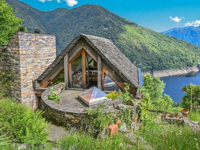 Reihenfamilienhaus kaufen in Mergoscia, Tessin
