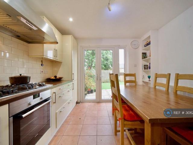 House for rent in London Borough of Islington, Greater London