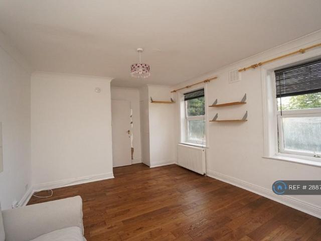 Apartment for rent in Muswell Hill, Greater London