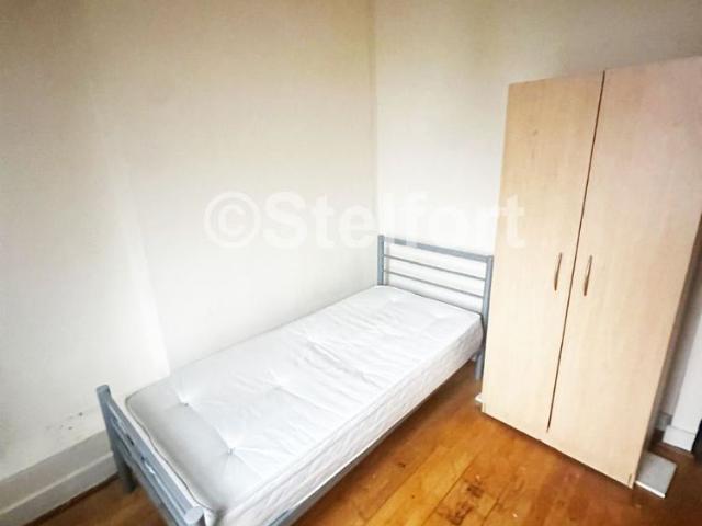 Studio for rent in Shepherd's Hill, Cat Hill