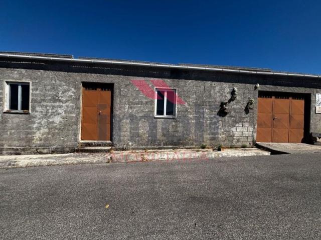 Garagem venda em Arcos De Valdevez, Viana Do Castelo