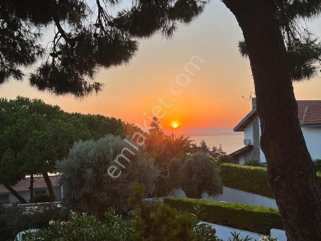 Çeşme, İzmir içerisinde kiralık Villa