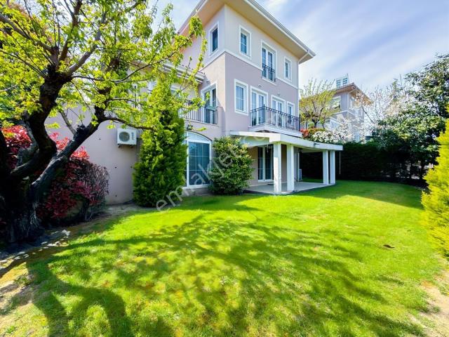 Avcilar, İstanbul içerisinde kiralık Villa