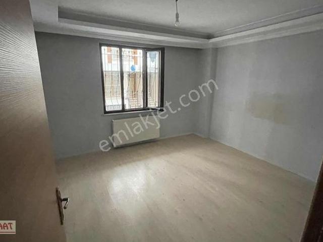 İsmetpaşa Mahallesi, Sultangazi içerisinde kiralık mülk