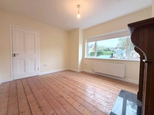 Apartment to rent in Bluebell, North Tipperary