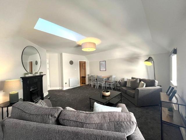 Apartment to rent in Bluebell, North Tipperary