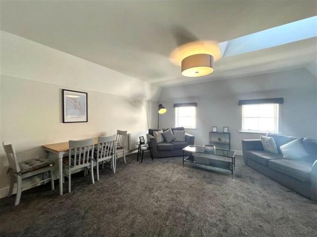 Apartment to rent in Bluebell, North Tipperary