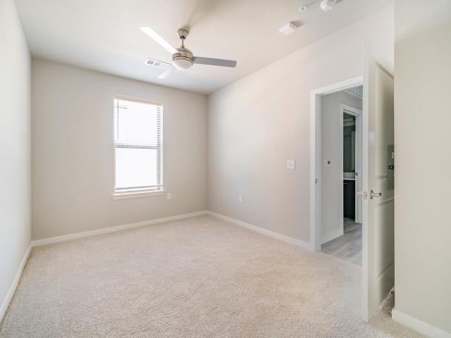 Apartment for rent in Corinth