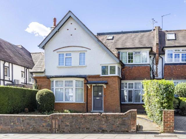 Studio for rent in Church End, Greater London