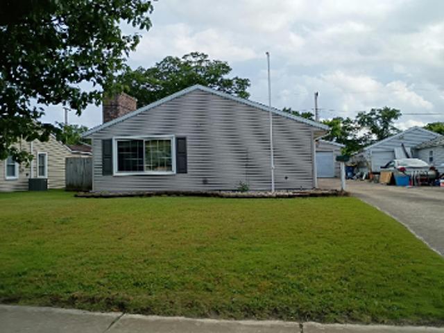 House for sale in Mishawaka, Indiana