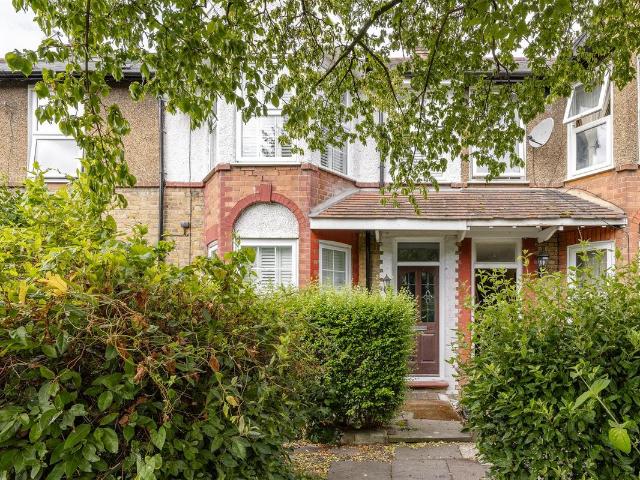 Apartment for rent in Higham Hill, Greater London