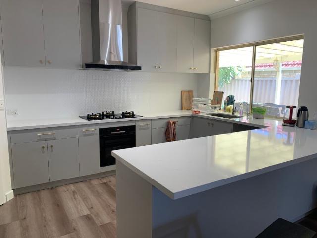 Room for rent in Ardross, Western Australia