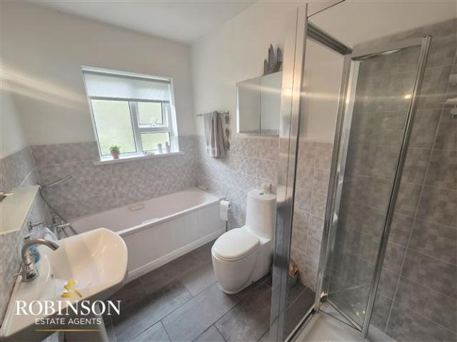 Detached House for sale in Bunbeg, Ulster