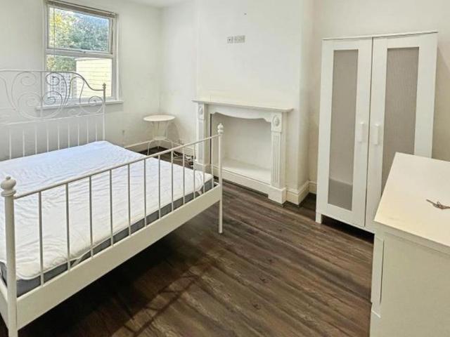 Room for rent in Kingswood, South Gloucestershire