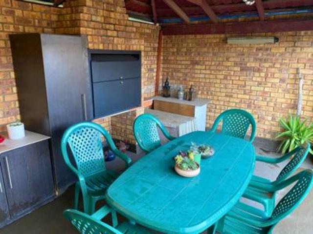 Townhouse for sale in Ekurhuleni, Gauteng