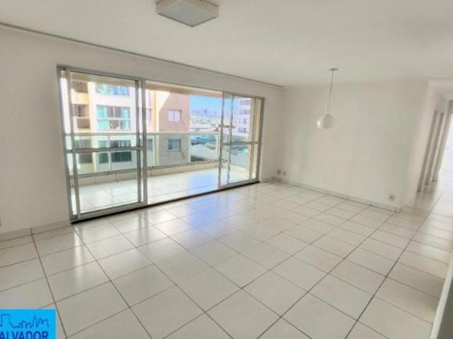 Apartamento venda em Região Geográfica Imediata do Distrito Federal, Região Integrada de Desenvolvimento do Distrito Federal e Entorno