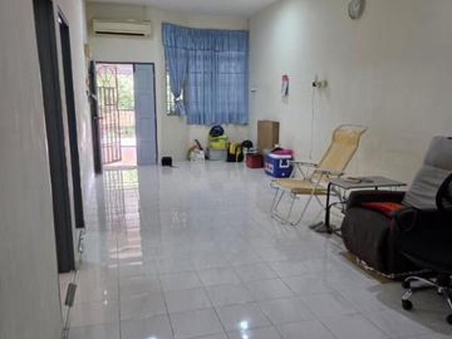 Terraced House for sale in Tampin