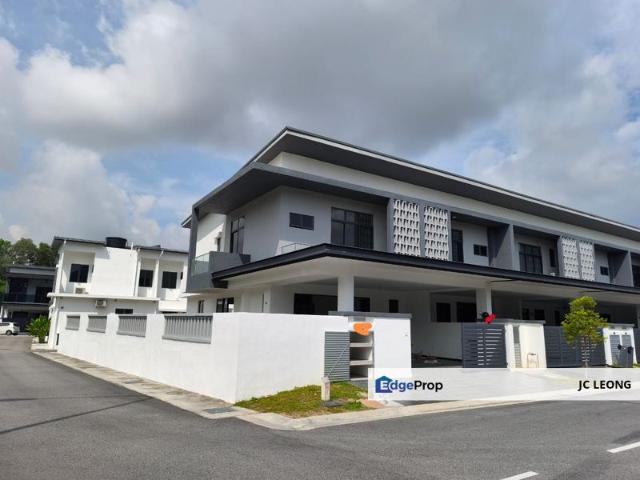 House for sale in Sendayan Village, Negeri Sembilan