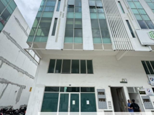 Shop for sale in Petaling, Alam Impian