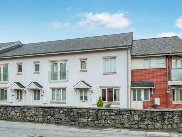 House for sale in Bala