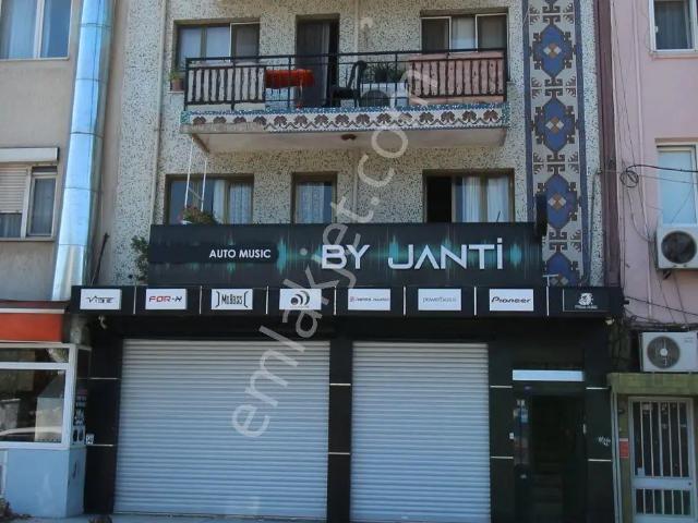 Yenigün Mahallesi, Buca içerisinde satılık Bina