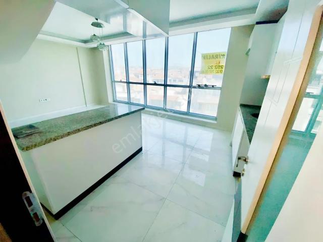 Vali Rahmi Bey Mahallesi, Buca içerisinde kiralık mülk
