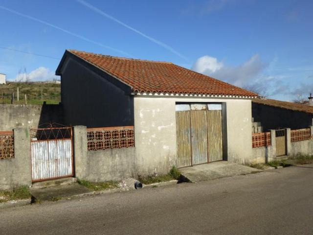 Garagem venda em Arganil, Cepos
