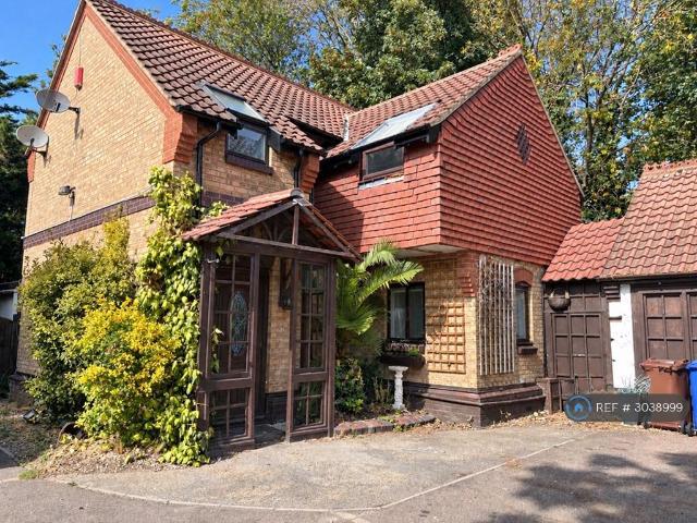 House for rent in South Stifford, Grays