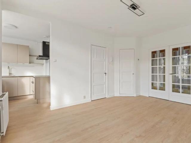 Appartement te huur in Zuid, Amsterdam