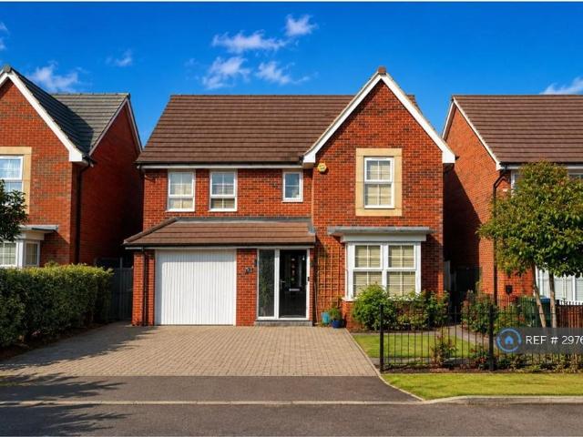 House for rent in Brooklands, Milton Keynes