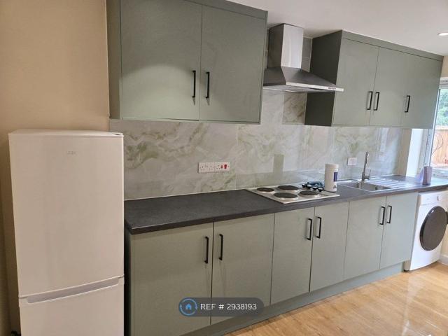 Room for rent in London Borough of Hounslow, Greater London