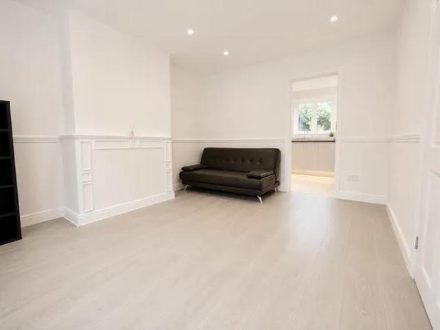House for rent in Silvertown, Greater London