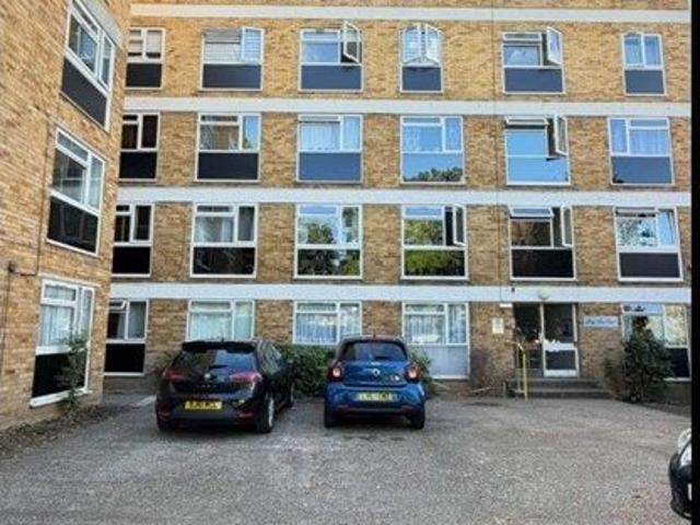 Apartment for rent in London Borough of Ealing, Greater London