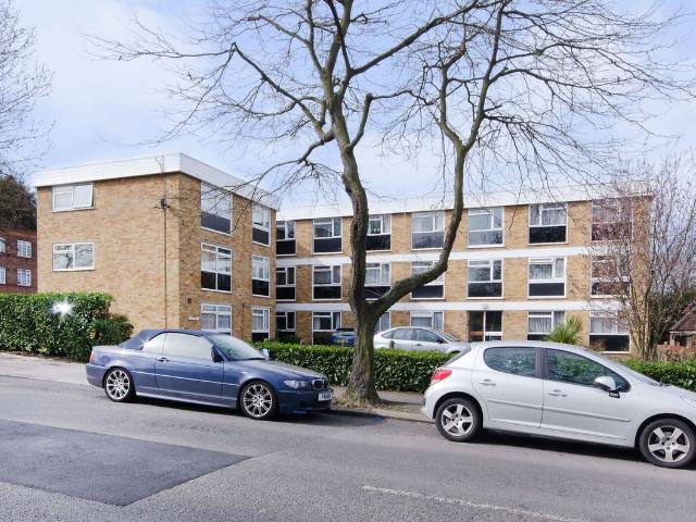 Apartment for rent in London Borough of Ealing, Perivale